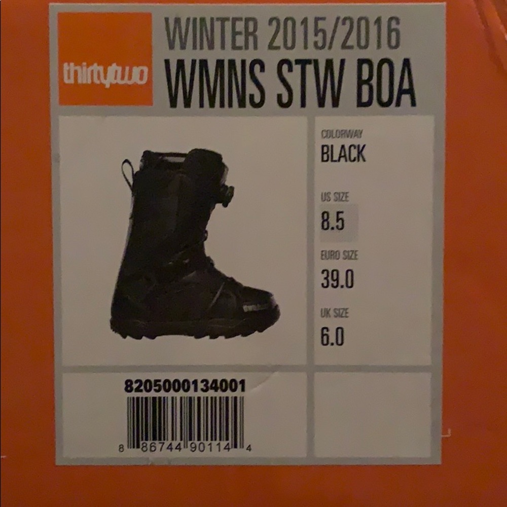 Thirty Two brand women’s snowboard boots
